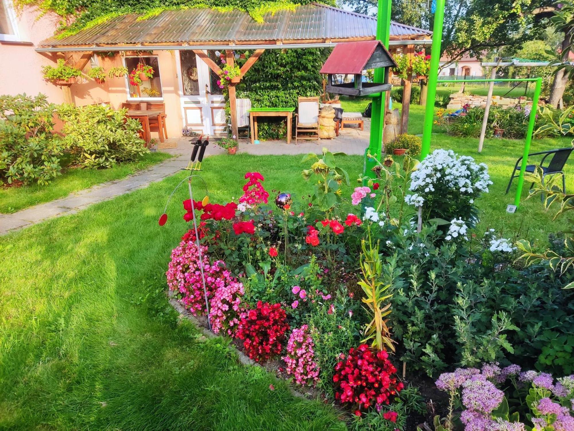 Apartment In Blossom Garden Нове-Место-под-Смркем Экстерьер фото